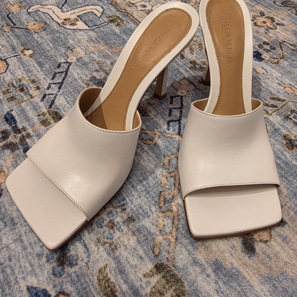 Bottega VENETA stretch Lounge Mule 37 7